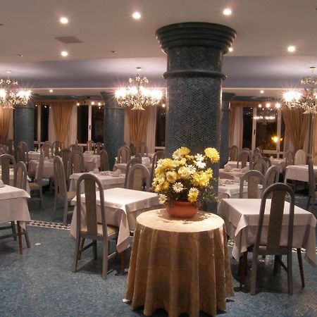 Hotel Torre Cristina Noja Extérieur photo