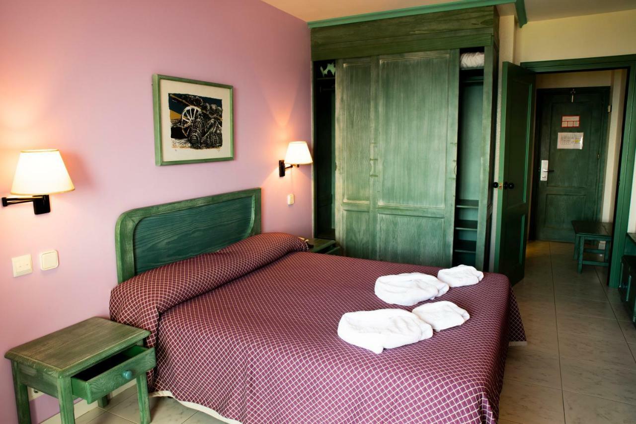 Hotel Torre Cristina Noja Extérieur photo